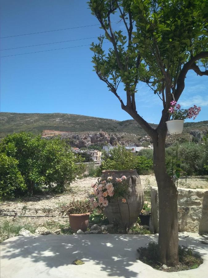 PlátanosMargarita'S Stone House公寓 外观 照片