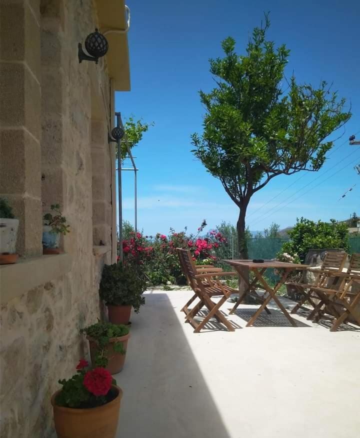 PlátanosMargarita'S Stone House公寓 客房 照片